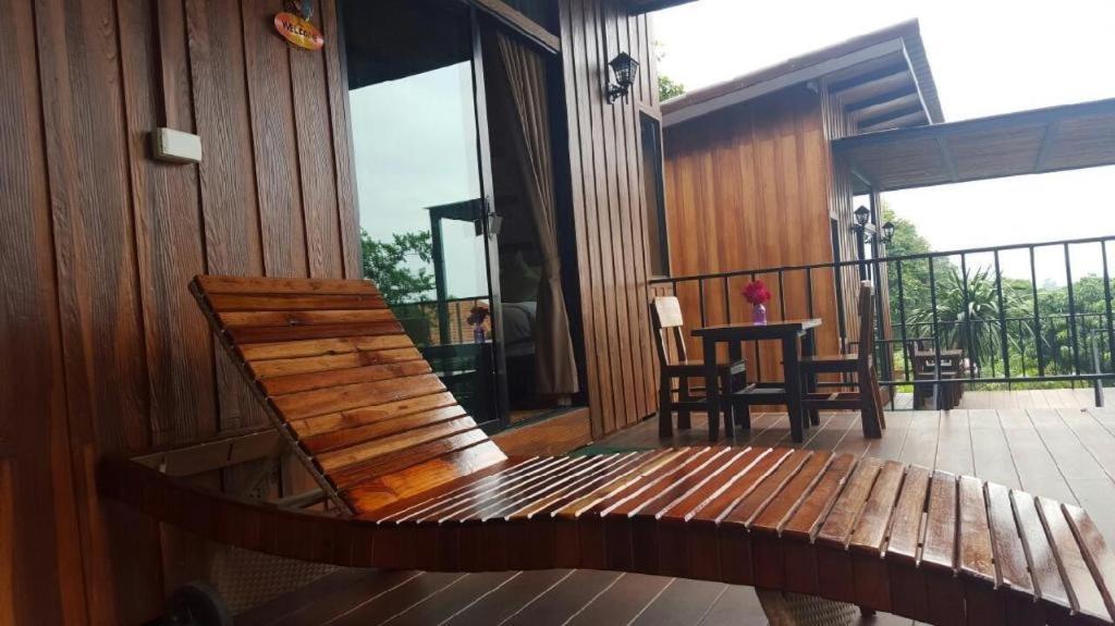 Dusit Talai Resort Mu Si Exterior photo